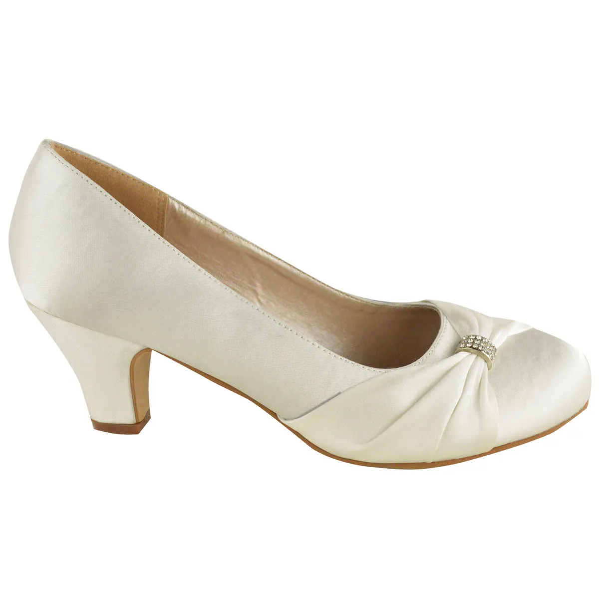 KAIRI LOW HEEL COURT SHOES WITH CLOSE TOE IN IVORY CREAM SILK